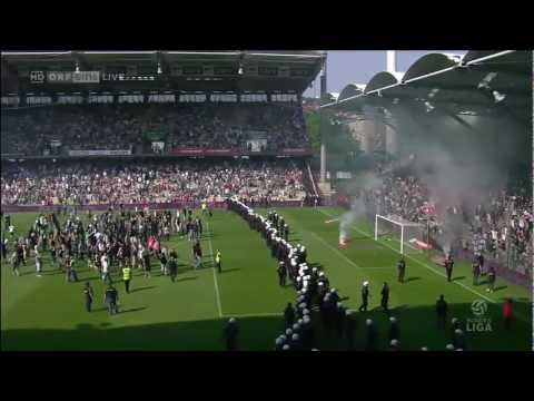 Rapid-Fans stürmen Spielfeld // SPIELABBRUCH // 297. Wiener Derby // 22.05.2011 ORF HD
