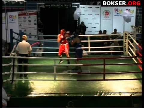 Boks Finał I GP Piła 2011 waga 75kg GURGACZ vs PAC