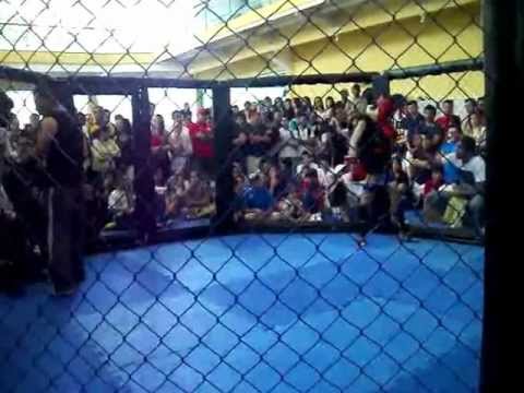 JEFERSON VS RAFAEL- INTERNO DE MUAY THAI.