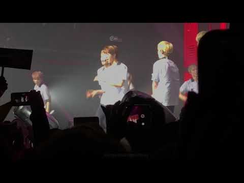 SEVENTEEN PERFORMS LIVE IN NEW YORK TERMINAL 5 2017