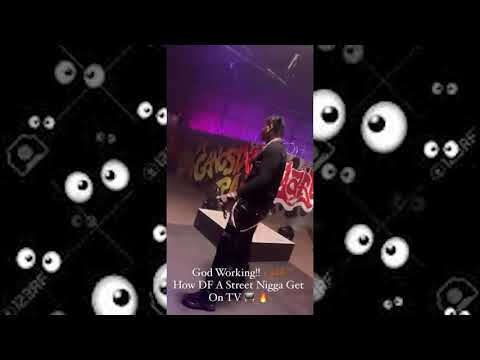 Moneybagg Yo  Mermaid Swimming At His Pool Party!!!