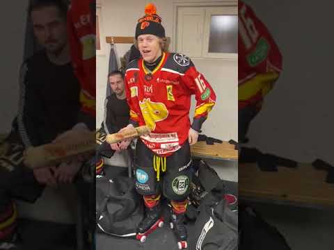 Pohti-Popula 11.02.23. Liekkiklapi ja liekkihuivi for Andrew Rocha!