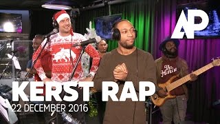 Lange Frans en de Songrapers rijden naar huis voor kerstmis