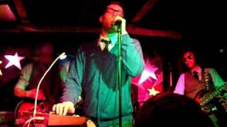 Mayer Hawthorne &amp; The County - &quot;Green Eyed Love&quot; [live] - 10/6/09