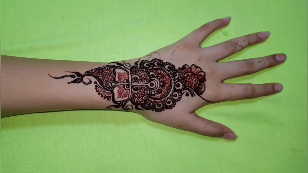 Unique Mehndi Design
