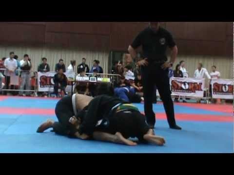 Yu Lin vs .... Abu Dahbi Pro Trials 2012