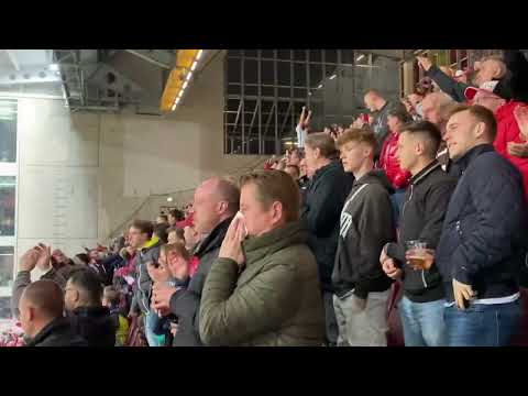 Lautern nach dem Tor gegen HSV