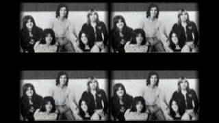 Bay City Rollers - Don&#39;t Let the Music Die (slide show)