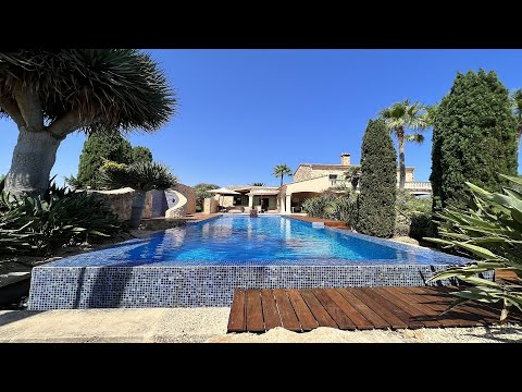 Finca mit Pool auf Mallorca "Bell Jardi" im Neuen Styl