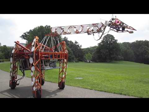 ホワイトハウスメーカーフェアーで機械キリンを展示｜Eureka!ラボ (Mechanical Giraffe at White House Maker Faire | Eureka! Lab)