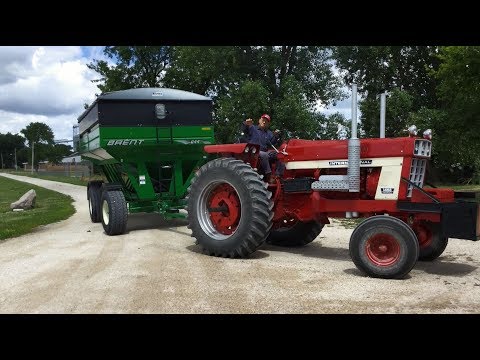 Hermoso tractor IHC 1468 de 1972 con 3500 horas de uso - Palmer, IA