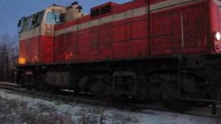 preview picture of video 'Dv12 locomotive at break of dawn in Kiuruvesi'