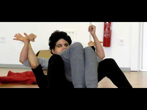 download lagu mp3 mp4 Julia Blumberg, download lagu Julia Blumberg gratis, unduh video klip Julia Blumberg