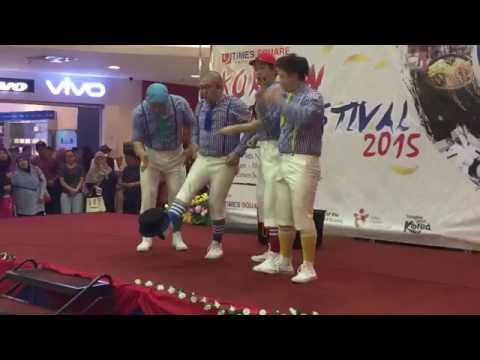 Performance by Babbling Perfordian Ongals from Korean in Brunei