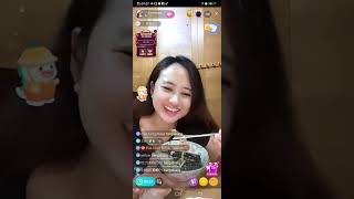 Download lagu ketika Siska sahur bareng teman in bigo live 🙈 bikin kekell BESTie 😂🙈 mp3