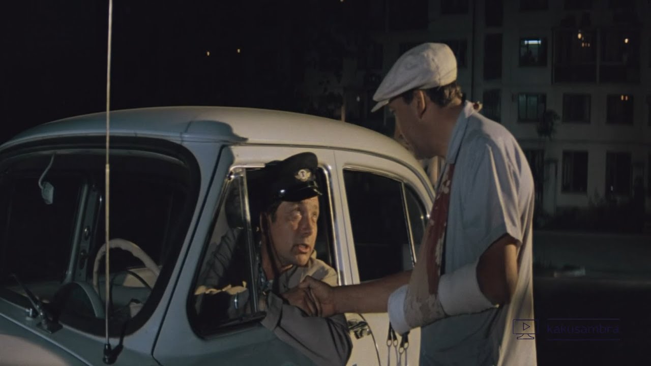 В булочную на такси не. Тимирева бриллиантовая рука. Наши люди в булочную на такси. По вечерам не ездят. Мордюкова наши люди в булочную.