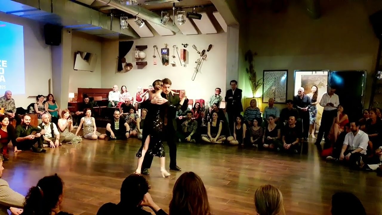 Video thumbnail for Francesco Maria Paglionico y Rachele Morelli - El oriental