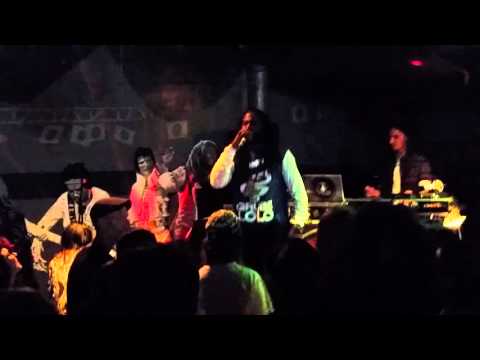 Deadly Hunta Jan 2016 Byron Bay..The Brewery