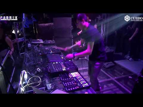 Eric Sneo @ CODE - Fabrik , Madrid 24/02/2018 (ES)