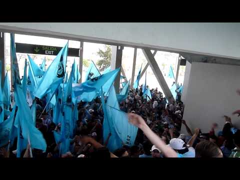 "BELGRANO - INDEPENDIENTE...LLEGAN LOS PIRATAS..." Barra: Los Piratas Celestes de Alberdi • Club: Belgrano