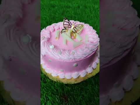 #cake #strawberry #cakedesign #egglessbaking