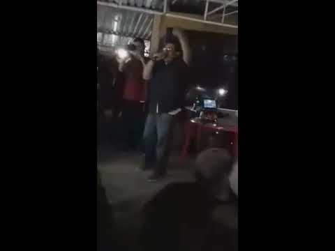 Un Momento de Vida. - MEDO DE AKELARRE EN VIVO