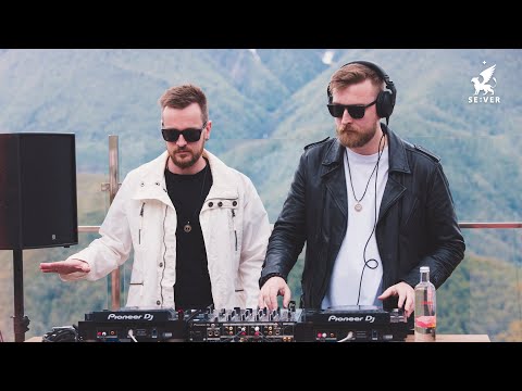 1 km high INVRS DJ mix @ Apres Ski for SE:VER - Melodic House & Techno (4K)
