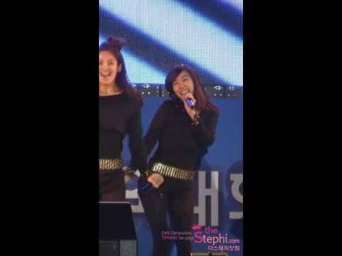 [Fancam] 100506 Tiffany SNSD - ShowX3@Samsung Display Festival Concert