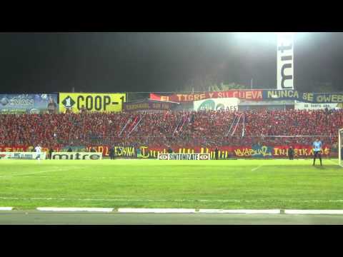"Turba Roja - Recibimiento FAS vs Alianza" Barra: Turba Roja &bull; Club: Deportivo FAS