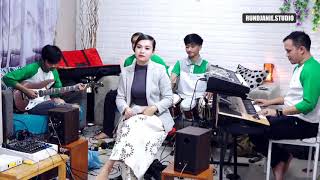 Download lagu Hasrat murni _anie anjanie mp3