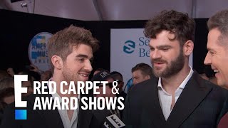 The Chainsmokers Talk "Amazing" 5 Noms at 2017 AMAs | E! Live from the Red Carpet