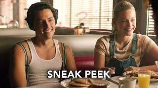 Отрывок из 1-го эпизода сериала "Ривердэйл 4 сезон"