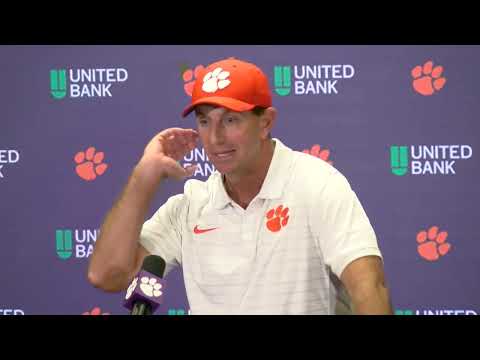 Dabo Swinney reacts to Clemson losing 34-21 to Syracuse