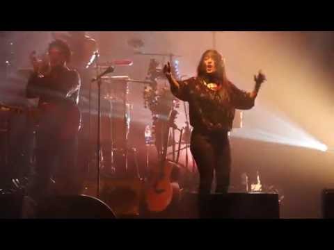 Hindi Zahra "Ahiawa" live au Wolfi Jazz 2016