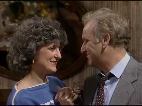 Home to Roost S01E02 Bad Apples