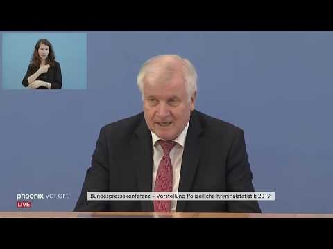 Polizeiliche Kriminalstatistik: Innenminister Seehofer und BKA-Präsident Münch
