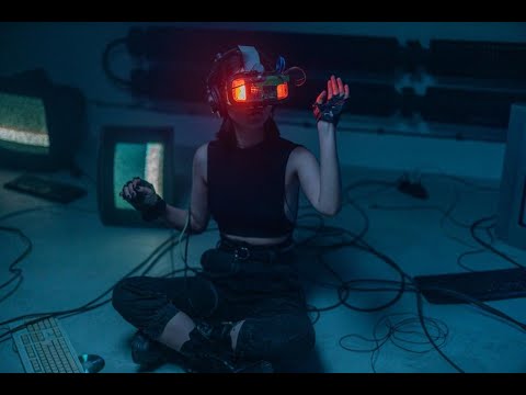 ARRATOU - Giving Up (Video Edit)