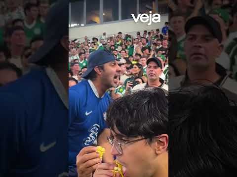 Torcedor do Chelsea provoca torcida do Palmeiras e leva "cervejada" de vascaíno