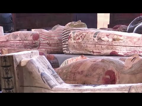 考古学的発見:2500年の時を経てエジプトの埋葬室の秘密が明らかに