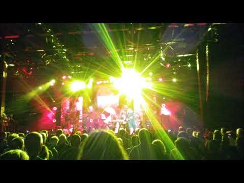 Yes Miscellany: 12/9/97 - San Diego - Westwood One Superstar Concert Series, show #98 JJJack