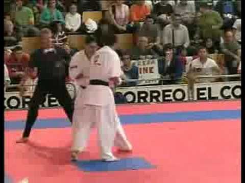Campeonato de Europa de kyokushin 2008 Pablo Vs lucian