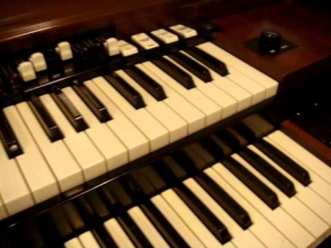 Hammond RT3 Solo Bass unit.