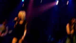 Veronicas Encore "This is How It Feels"