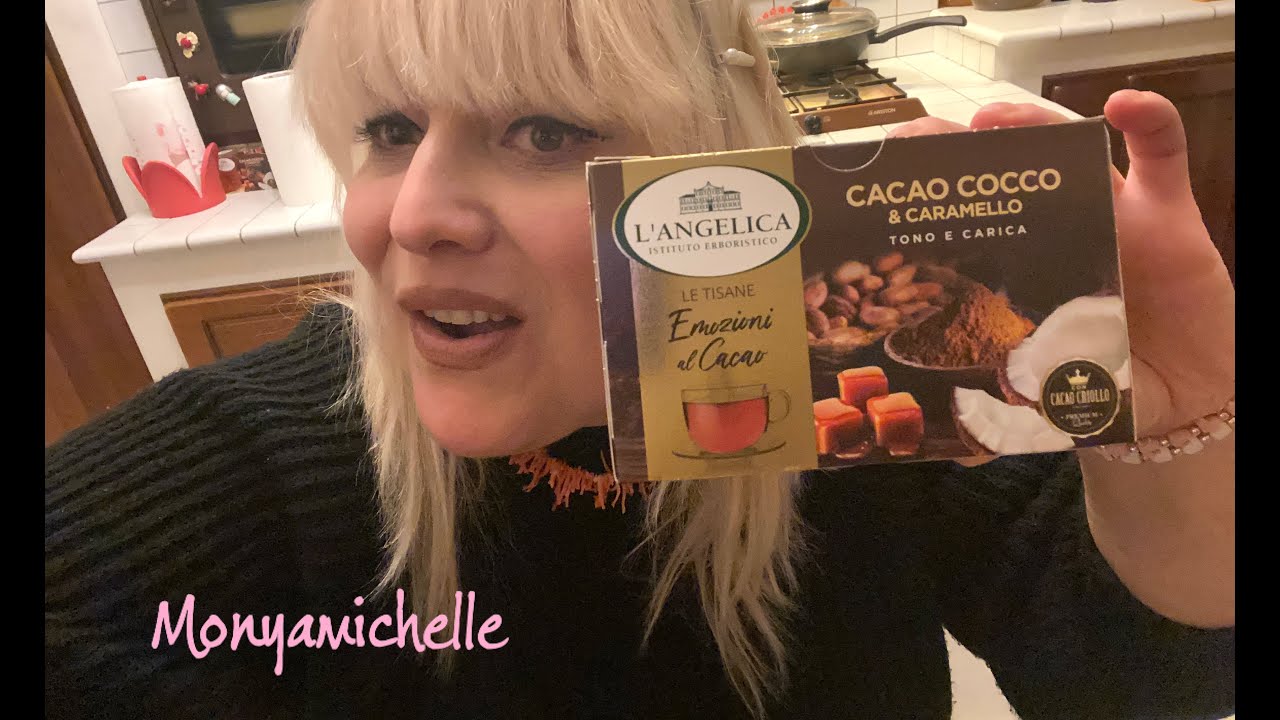 Mi preparo una tisana al cacao, cocco e caramello.