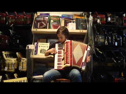 1239 - Red Cream Camerano LM 120 $695