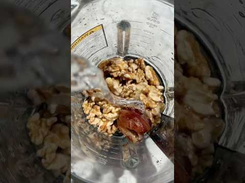 Homemade Walnut Milk (3 ingredients)