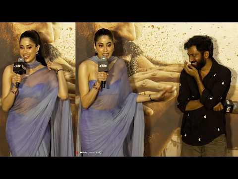Actress Janhvi Kapoor Fun Comments On Buchi Babu 😂 | #Peddi Movie Trailer Launch Event