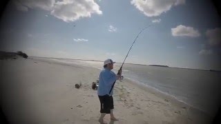 preview picture of video 'Folly beach red fishing'