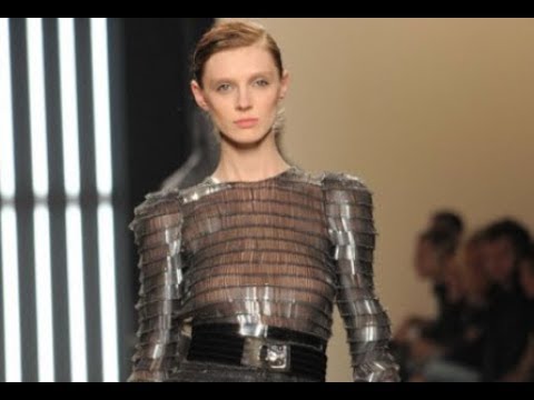 GABRIELE COLANGELO Fall 2009/2010 Milan - Fashion Channel