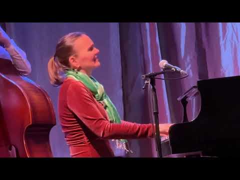Christmas medley (Vince Guaraldi covers) by the Heather Pierson Trio